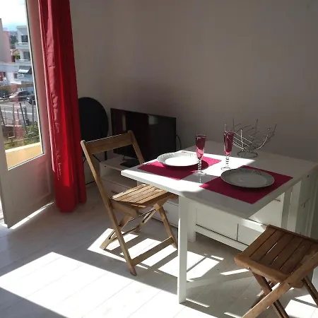 Les Floralies Apartmán